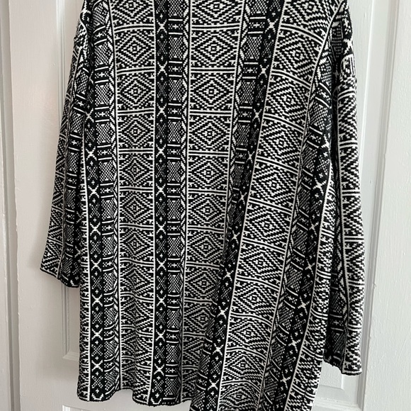 Old Navy Black White Aztec Cardigan-Large - Picture 2 of 7